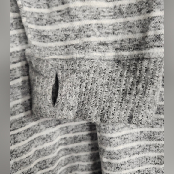 Sweater - Picture 3 of 6